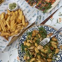 beste pilzgnocci & flammkuchen 🫶🏼  at 2Stein in Krems An Der Donau