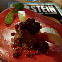 Veganes Schokomoussetörtchen. Sehr zu Empfehlen at 2Stein in Krems An Der Donau