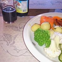 buffet and grape juice at Casa di Pietro in Gramado