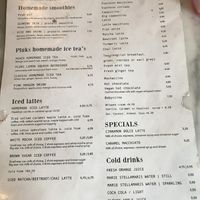 Pink heart indicates vegan  at Pluk in Amsterdam
