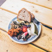 Vegan plate with fresh and local products (5€ !) at La Grenze in Strasbourg
