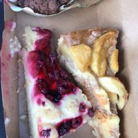 Chocolate / blueberries muffin + raspberries cream pie + apple pie  at Green Flamingo in Innsbruck