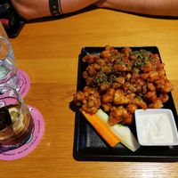 BBQ Cauliflower Wings at Green Flamingo in Innsbruck