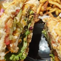 Crispy 'Chicken burger at Green Flamingo in Innsbruck