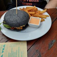 hot burger at Green Flamingo in Innsbruck