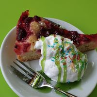 Himbeerkuchen 😍 at Green Flamingo in Innsbruck