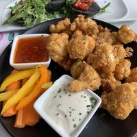Cauliflower Wings and Bruschetta  at Green Flamingo in Innsbruck