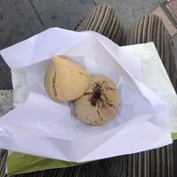 vegan cookies at Delices des Tunis in Toulouse