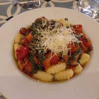 Menú del día: noquis con boloñesa de setas y pesto at VEGA - Alamo in Madrid