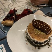 carrot cake y cheesefake at VEGA - Alamo in Madrid