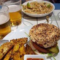 The traditional burger and the pad thai noodles at VEGA - Alamo in Madrid