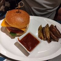 Burger at VEGA - Alamo in Madrid