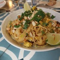 Mains / Pad thai at VEGA - Alamo in Madrid