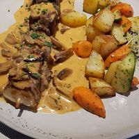 Brochette de tempeh at Le Café de Chavannes in Chavannes-pres-renens