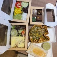 Ensalada, lasaña, quiche, chaparrita y dulces  at Justo en la Esquina in Santiago