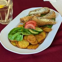  at Walzer Etterem es Panzio in Velence