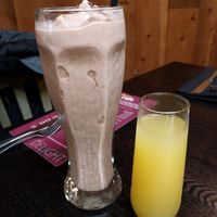 coffee shake and mimosa at SunCafe in Studio City
