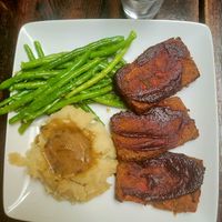 Lentil Loaf w Green Beans at SunCafe in Studio City