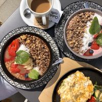 Porridge with rice milk and a smoothie bowl. at Na Golfu in Celje