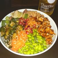 Bowl with Edamame at Maui Poke Guys - Karoviertel in Hamburg
