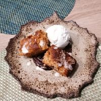 Apple cake at La Cookessa Bio in Granollers