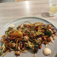 Wok amb Tempeh at La Cookessa Bio in Granollers