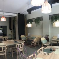 Vistes del local per dins at La Cookessa Bio in Granollers