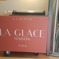 Home made ice cream (ginger pear, mango, coffee...) at La Pépite - Place Daviel in Marseille