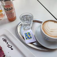 CHI Kaffee Latte mit Hafermilch (ist ein sehr leckerer Kaffee der mit einer feinen Gewürzmischung verfeinert ist) at The Heart of Joy in Salzburg