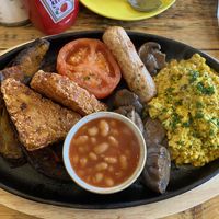 Lovely Yummy Huge Vegan Breakfast   at Early Bird in Plymouth
