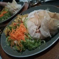 Castaña calabaza y seitán en masa filo RIQUISIMO at Gosto Superior in Braga