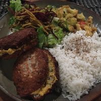 Plate with dish of the day at Gosto Superior in Braga