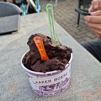 Pure chocolade ijs vegan at IJssalon Laaker Boere ies in Ohe En Laak
