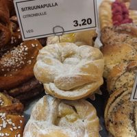 vegan laskiaispulla (sweet bun with oat whipp at Kanniston Leipomo - Yliopistonkatu in Helsinki