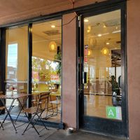 Entrance ce #Veganuary at Val's Vegan Bake Shop in Hollywood