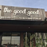 Front at Val's Vegan Bake Shop in Hollywood