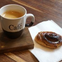 Cinnamon roll at Sunday's Coffee in Paris