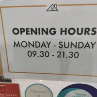 I asked and was told it was open until 22.00. Closed on Wednesdays at Velan Express in Surabaya