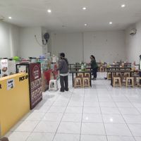 Velan is the last stall on the left. Bathrooms and hand washing sink are at the back at Velan Express in Surabaya