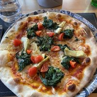Vegan pizza Verdura at Edenbergers Cafe am See in Fuschl