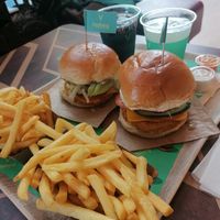 Chickburgers at Vedang - green burger | Alexa in Berlin