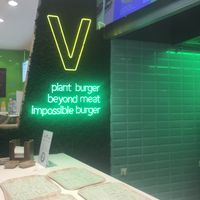 ☺️ at Vedang - green burger | Alexa in Berlin