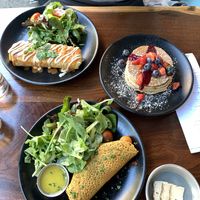 Vegan brunch 🙏🏼💚 Breakfast burrito / gluten free pancakes / chickpea flour omelette 💚💚 at Petisco Vegano in New York City