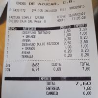 Desayunos veganos at Dos de Azucar  in Oviedo