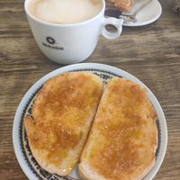 Tomato toast at Dos de Azucar  in Oviedo