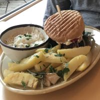 Black bean burger (vegan) at Avocado in Wendelstein