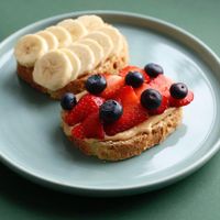 Sweet toast with homemade peanut butter at Melt Cafe in Zagreb