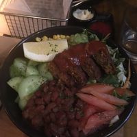 Vegan bowl ✌️ they’re happy to veganize things for you  at The Portland Public House in Auckland