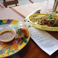 Banh bao kep dau hu en Goi cuon cau vong (bijna op :)) at MeMe Vietnamese Food in Rotterdam