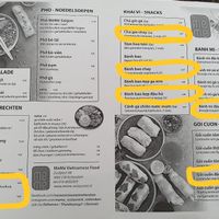 All vegan dishes are highlighted in yellow at MeMe Vietnamese Food in Rotterdam